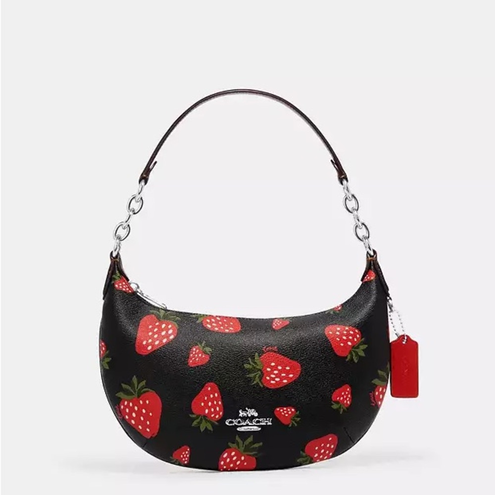 Coach Payton Hobo in Strawberry print 🍓